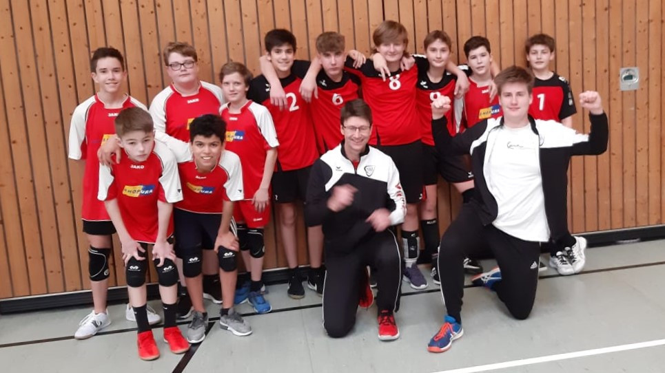 Die U15 mit dem Vater/Sohn Trainerteam Stefan und Louis Schneider