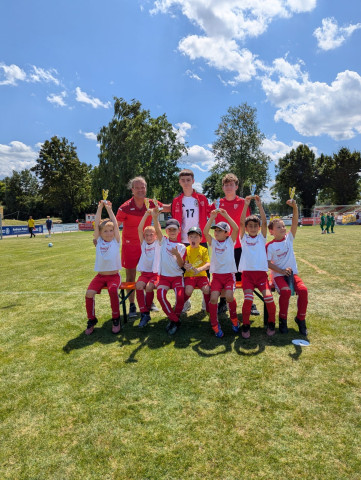 Belohnung : Pokal und Eis