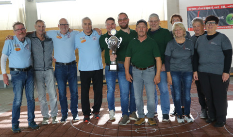 Fischerfreunde gewinnen den Bürgermeister-Benjamin-Henn-Pokal nach 8 Jahren Wartezeit