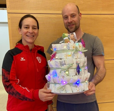 Die Abteilung Fitness & Dance gratuliert ihrem Trainer Martin ganz herzlich zur Geburt seines Sohnes