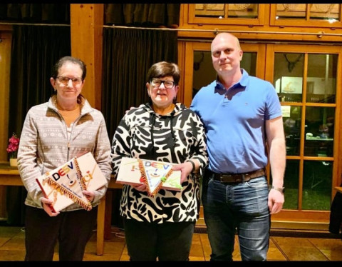 Hildegard Holzmann und Angelika Paluch mit dabei bei den Stockschützenmeisterschaften Europameisterschaften