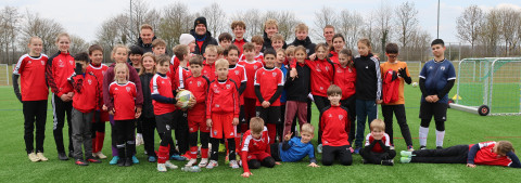 Ein schöner Erfolg: VfB-Trainer richten nach 10 Jahren wieder eigenes Trainingscamp aus